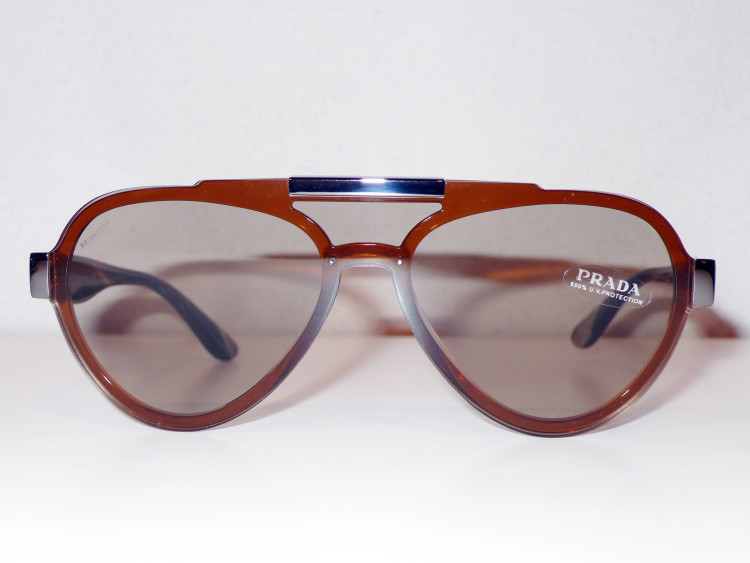 Prada - SPR 01U