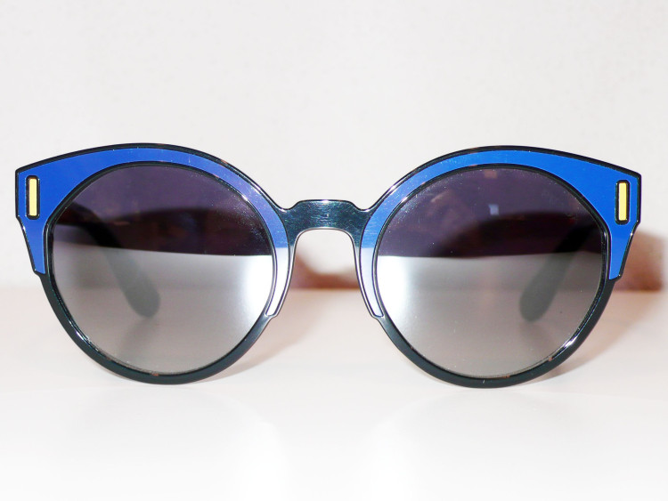 Prada - SPR 03U