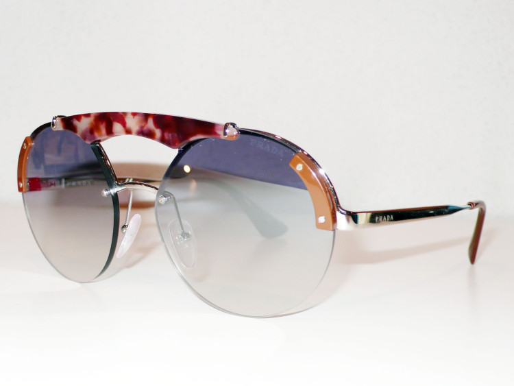 Prada - SPR 52U