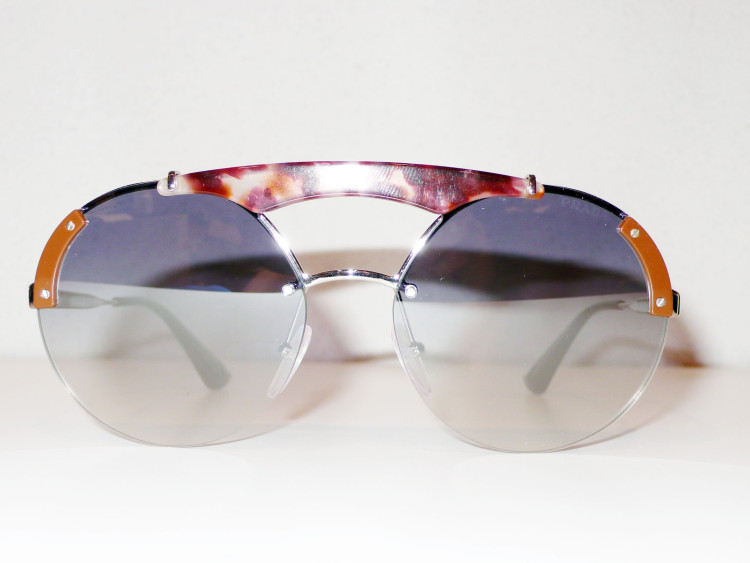 Prada - SPR 52U