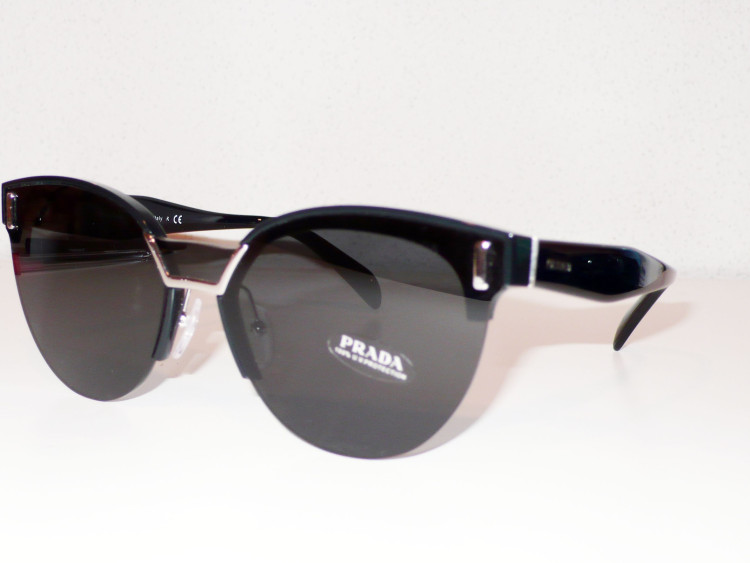 Prada - SPR 04U